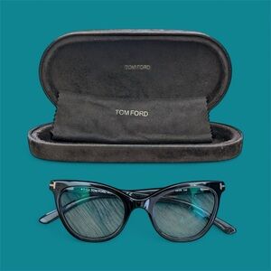 Tom Ford Black Cat-Eye Glasses 🤓
